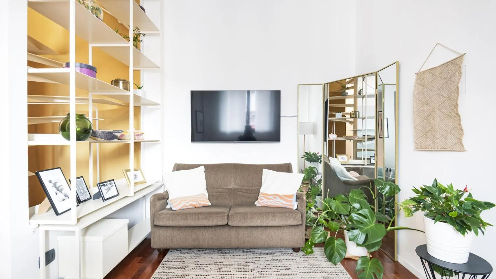 Easylife -Accogliente Unita Su Due Livelli A Isola Apartment Milan 0*,  Italy